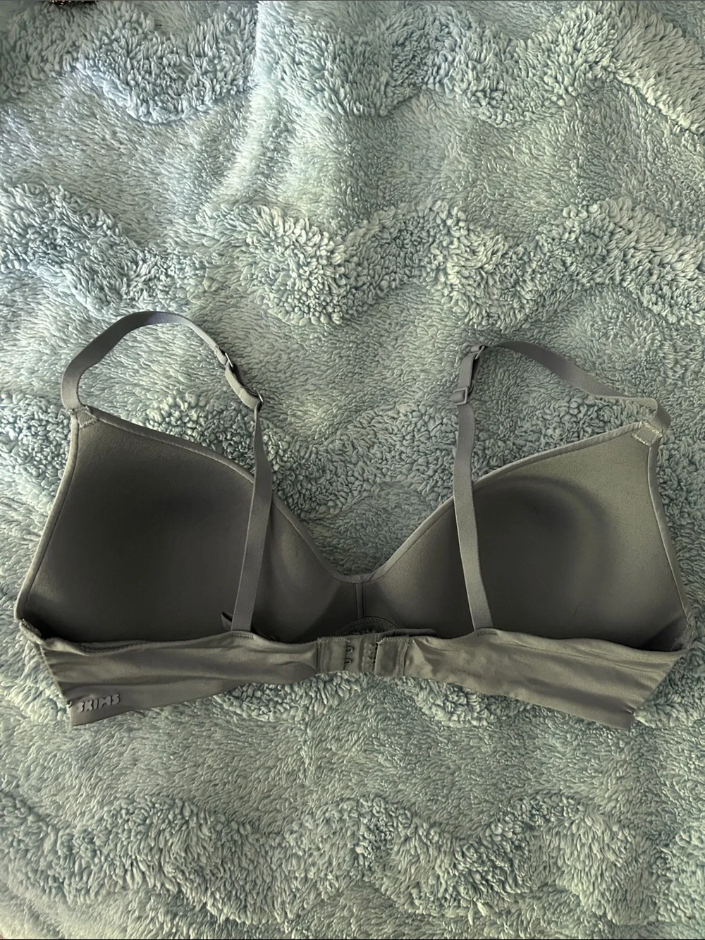 Skims Lightly Padded Wireless Bra 36B in Slate - Picture 2 of 6